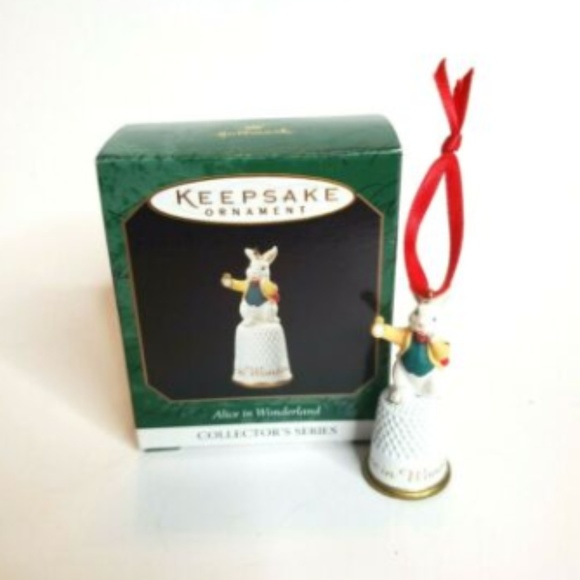 1997 Hallmark Min Ornament Alice in Wonderland
